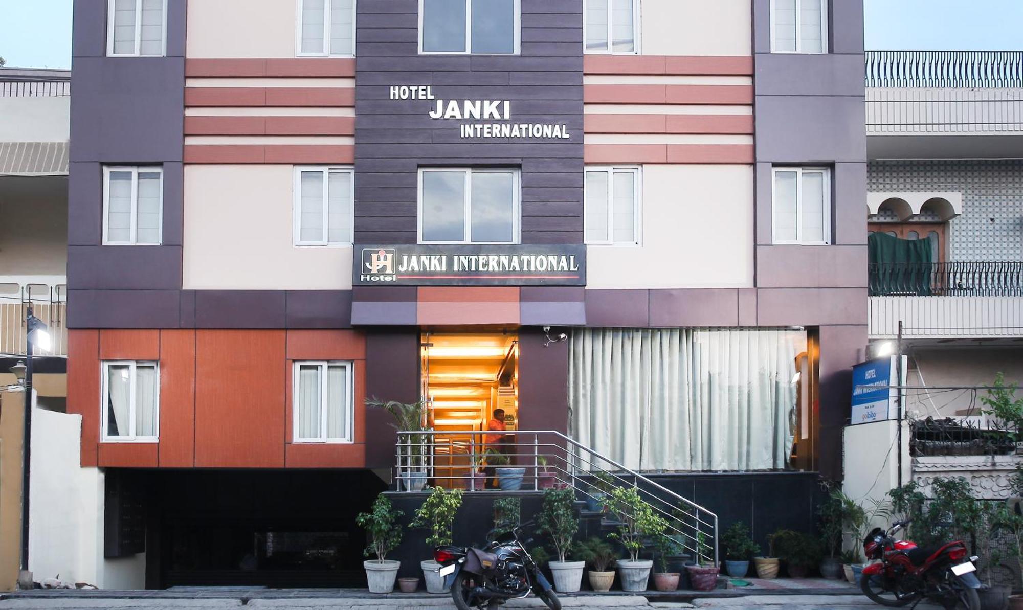 Hotel Janki International 3 Km From Kashi Vishwanath Temple Free Pickup From Railway Station Váránasí Exteriér fotografie